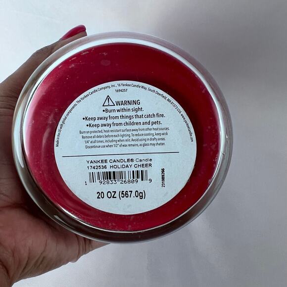 Yankee Candle Holiday Cheer 20 oz 2-wick Glass Jar Candle Metal Lid is Base 🎄🎄 - Picture 2 of 2